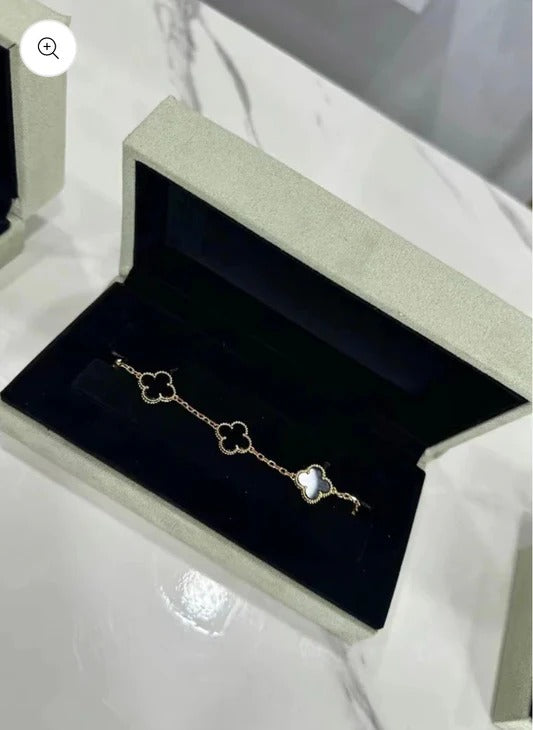 Braclet